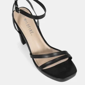 Josephine Heel
